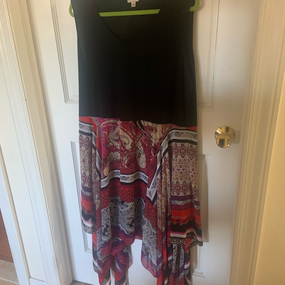 Avenue Black Split Color Sleeveless Dress